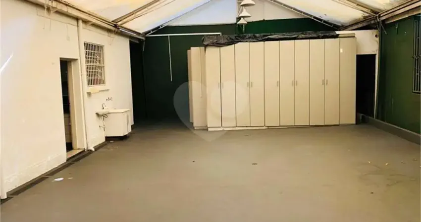 Sobrado comercial reformado, para locação, no pacaembú  são 400 m² de área útil e 525 m² de terreno.