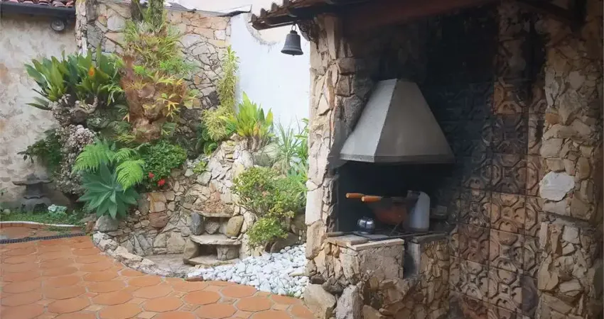 Oportunidade - casa com 3 dormitórios e design muito especial em localização privilegiada