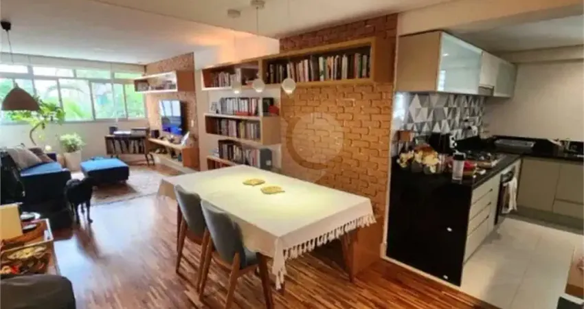Apartamento a venda em rua de apenas 1 quarteirão nos jardins