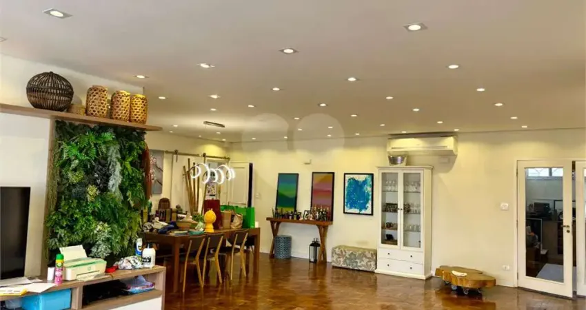 Apartamento no jardim paulista - são paulo sp - 3 quartos (1suite), 1 vaga, próximo a estação metrô trianon - masp. 197 m2 úteis