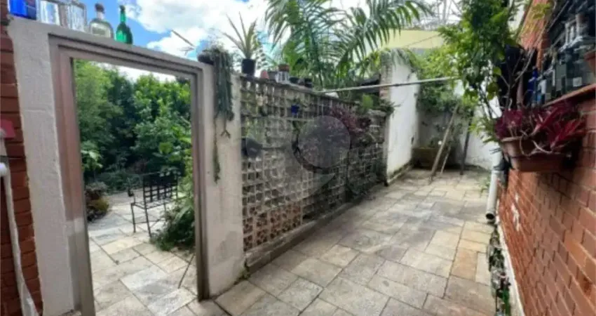 Casa com 4 quartos à venda na Rua Teodoro Ramos, --, Pacaembu, São Paulo