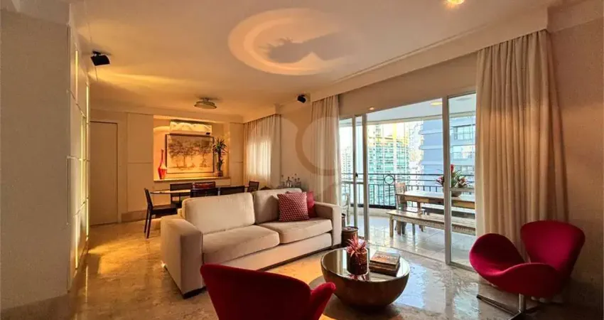 Apartamento em moema, andar alto — 126 m² | 3 dormitórios (1 suíte) | varanda com churrasqueira | 2 vagas fixas | fora de rota