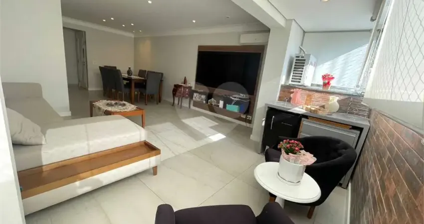 Apartamento reformado em andar alto moema — 144 m² | 4 dormitórios (3 suítes) | 2 vagas fixas | lazer completo