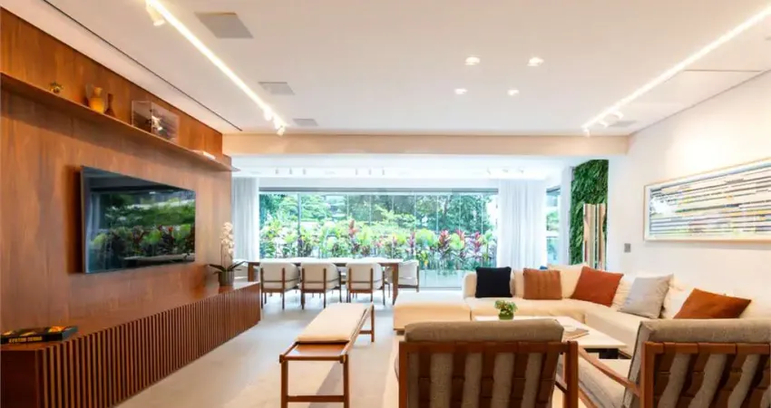 Apartamento à venda de 237 m² no campo belo de 4 quartos sendo 3 suites e 3 vagas.