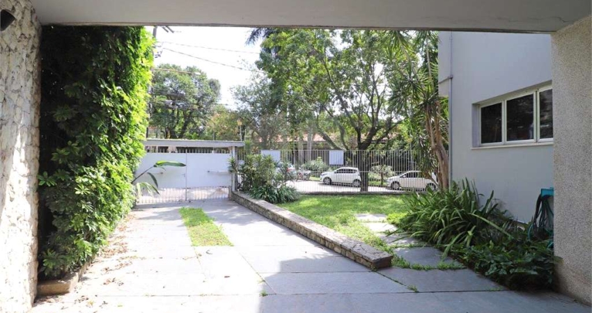 Casa com 3 quartos à venda na Vila Madalena, São Paulo