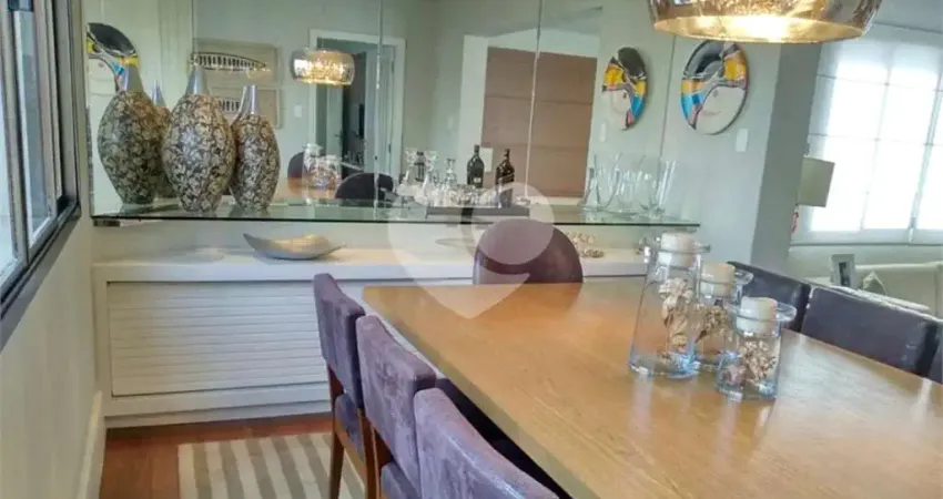 Apartamento com 4 quartos para alugar em Moema, São Paulo