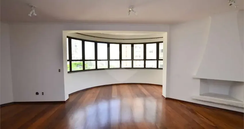 Apartamento com 4 quartos para alugar na Rua Constantino de Sousa, --, Campo Belo, São Paulo