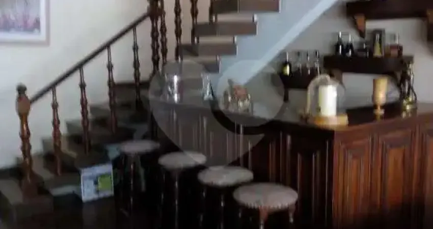 Casa com 4 quartos para alugar na Vila Romana, São Paulo