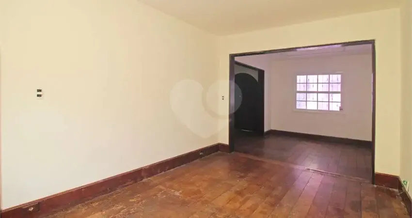 Casa com 3 quartos para alugar na Aclimação, São Paulo