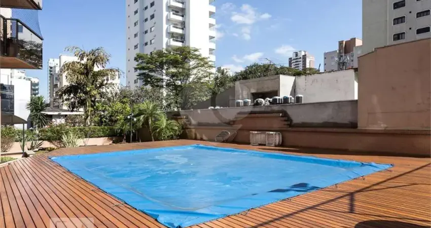 Apartamento com 4 quartos para alugar em Moema, São Paulo