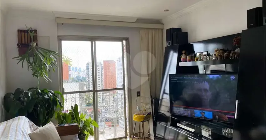 Apartamento com 3 quartos para alugar em Moema, São Paulo