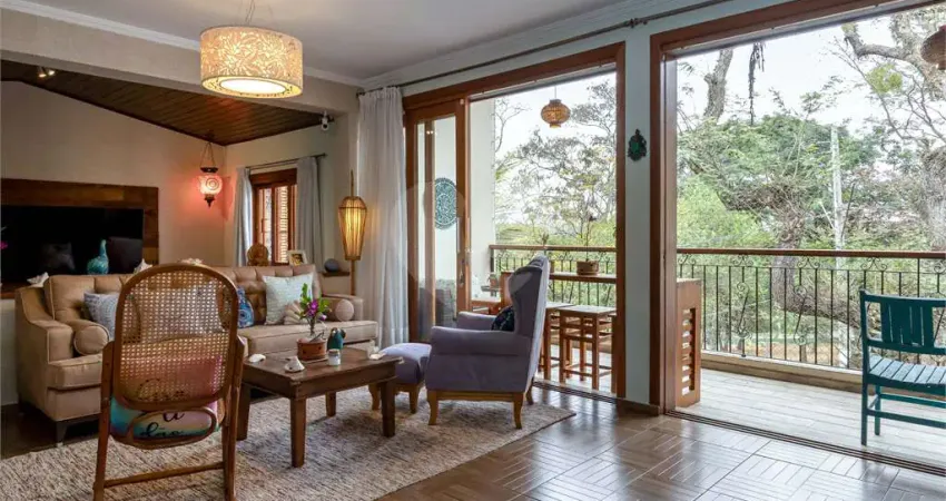 Casa com 3 quartos à venda em Alto de Pinheiros, São Paulo