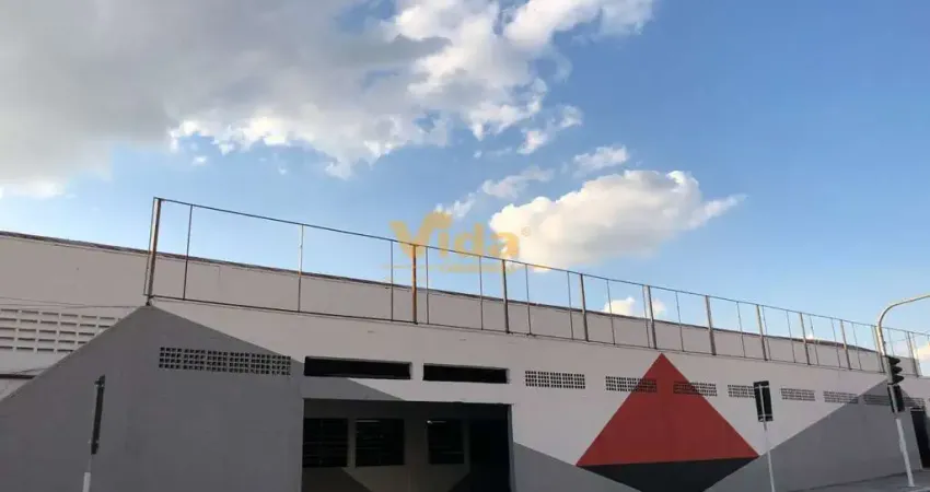 Barracão / Galpão / Depósito à venda no Jardim Triângulo, Taboão da Serra 
