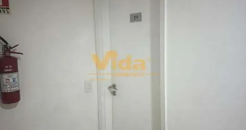 Apartamento em Jardim Tupanci - Barueri, SP