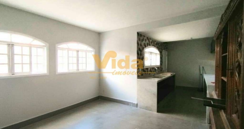 Casa com 2 quartos para alugar na Cidade São Francisco, São Paulo 