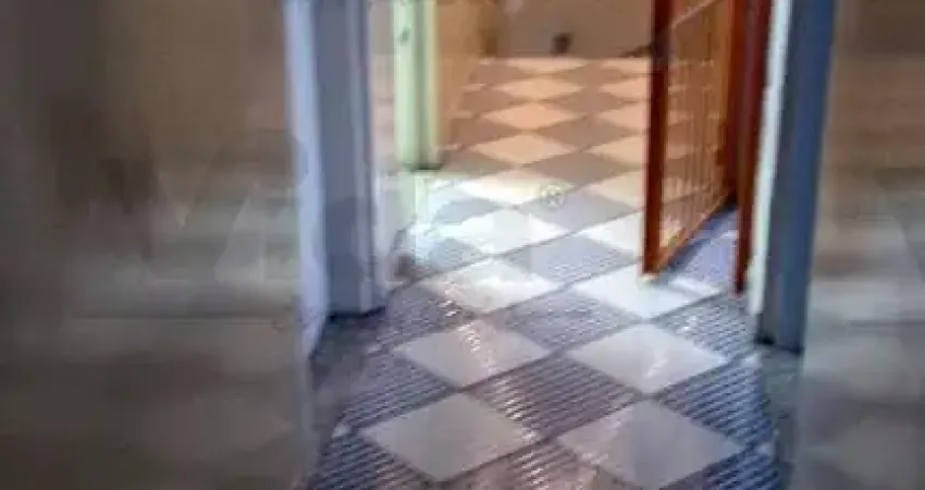 Casa comercial para alugar na Vila Santa Lúcia, Carapicuíba