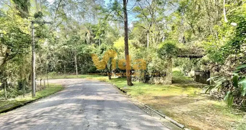 Casa de condominio em moinho velho - embu das artes 03 quartos