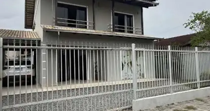 Casa com 3 quartos à venda no Jardim Iririú, Joinville 