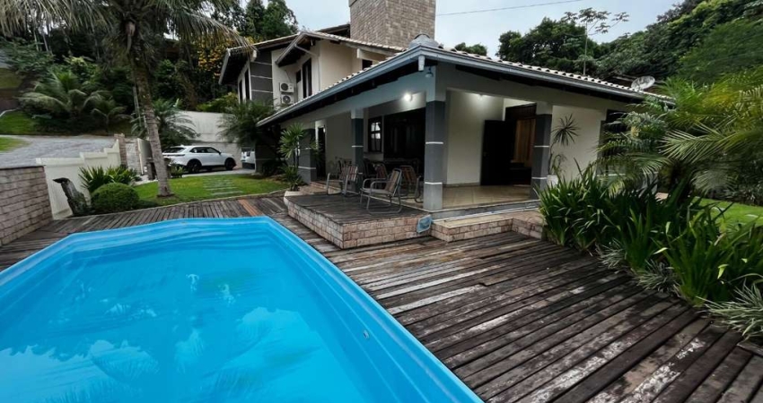 Casa com 4 quartos à venda no Costa e Silva, Joinville 