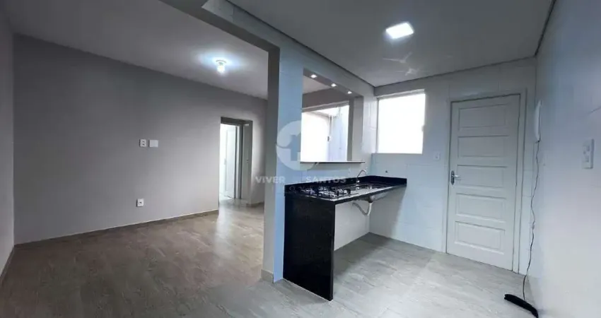 Apartamento reformado com 2 quartos na Vila Belmiro