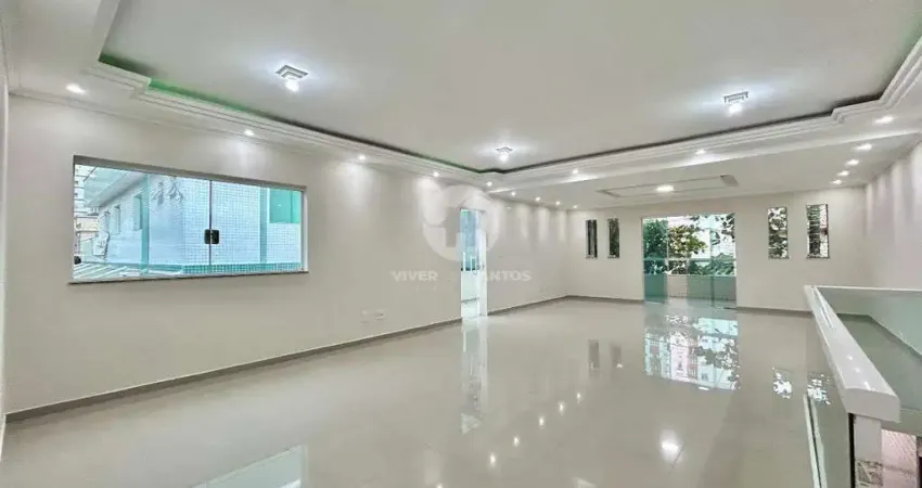 Casa Sobreposta Alta com piscina e churrasqueira à venda no Bairro do Macuco