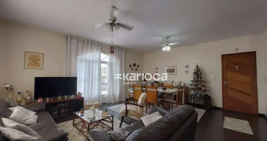 Casa com 3 dormitórios à venda, 323 m² por R$ 870.000 -  Rua Androcles - Curicica - Rio de Janeiro/RJ