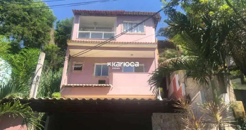 Excelente Casa estilo Sobrado  1 Quarto + Escritório para alugar na Taquara