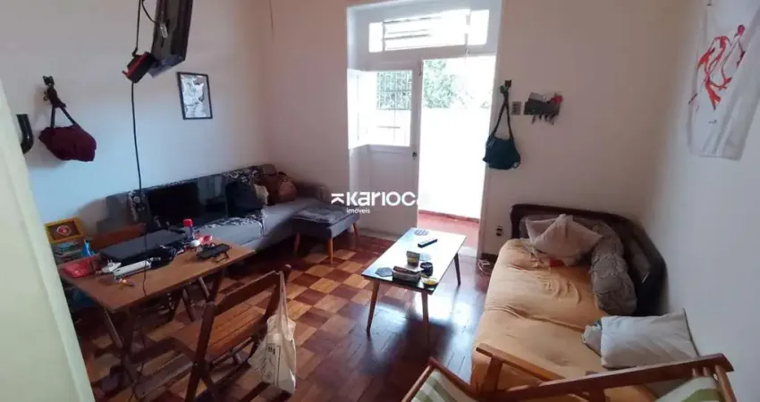Excelente Apartamento á venda  2 Quartos em Santa Teresa.