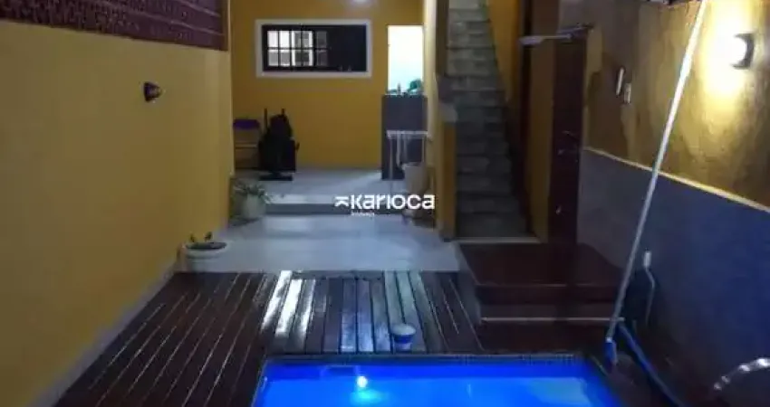 Casa com piscina no Pechincha