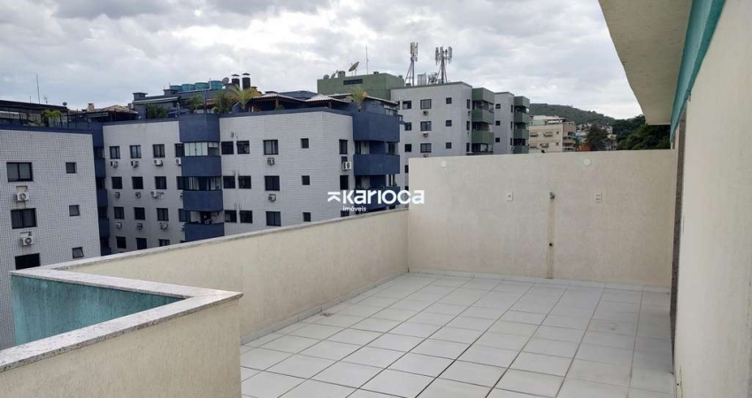 Cobertura duplex, 4 quartos sendo 2 suítes, pronta para morar.
