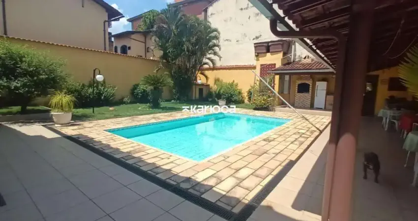 Casa em Condomínio - 3 Quartos à venda, 204m² - Taquara