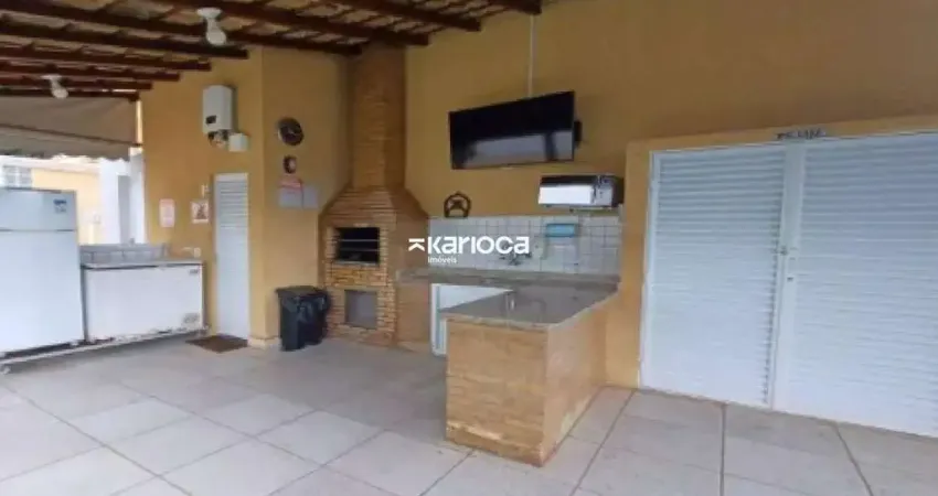 Casa em condomínio na Taquara - 2 quartos sendo 1 suíte - com piscina e churrasqueira 120 metros