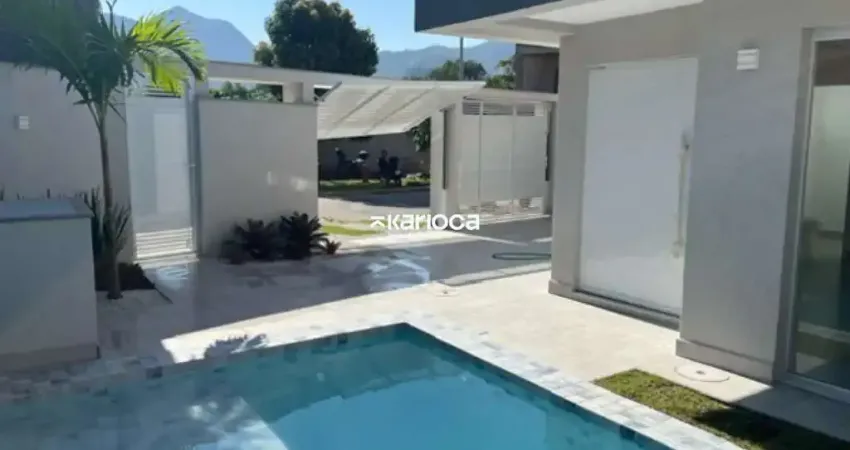 Casa Triplex Moderna 4 Suítes Piscina Próx. Américas Shopping | Condomínio Completo e Segurança 24h