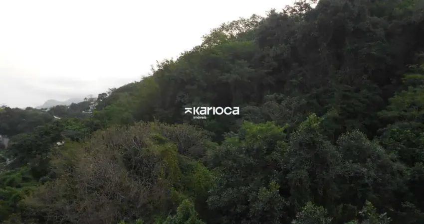 Apartamento totalmente indevassável, com vista para o cristo redentor