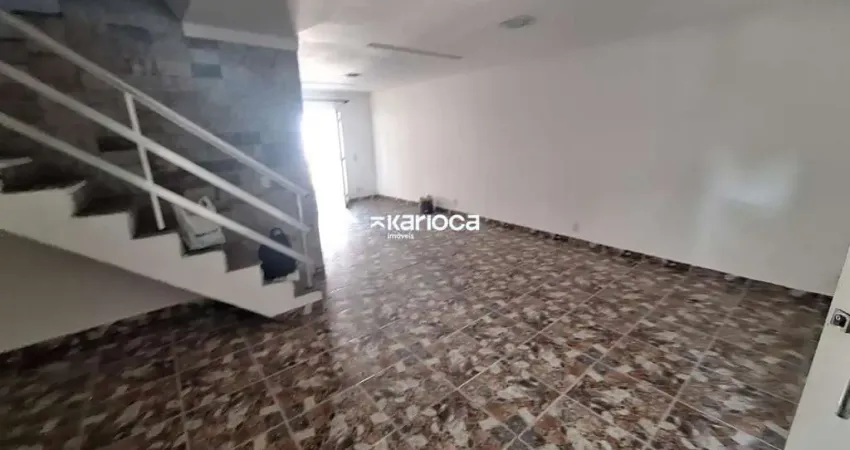 Casa triplex 5 quartos 1 suite quintal garagem condomínio fechado estrada do rio grande - taquara.