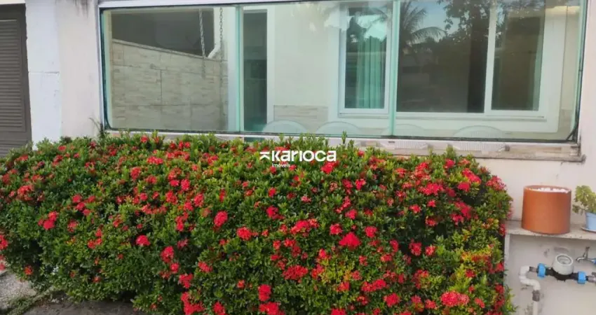 Casa 4 quartos (3 suítes) | área gourmet | condomínio c/ lazer completo | vargem pequena