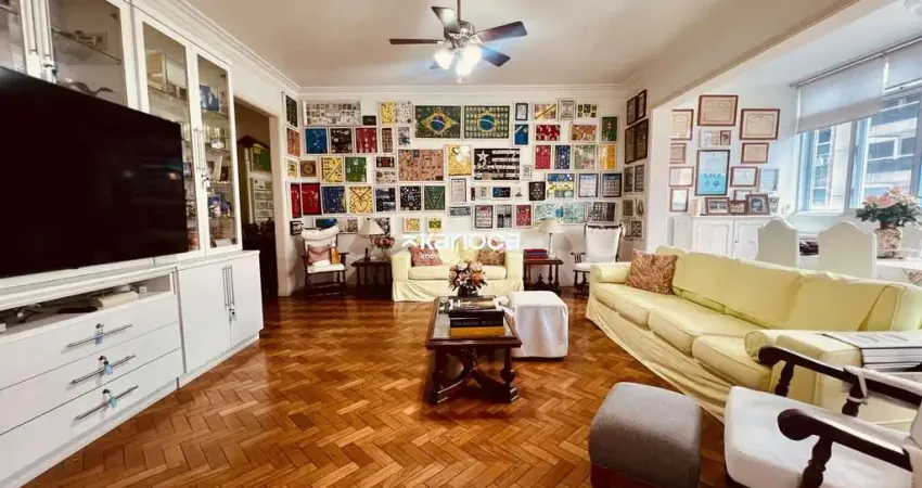 Apartamento lâmina - 4 quartos - andar alto - uma quadra da praia