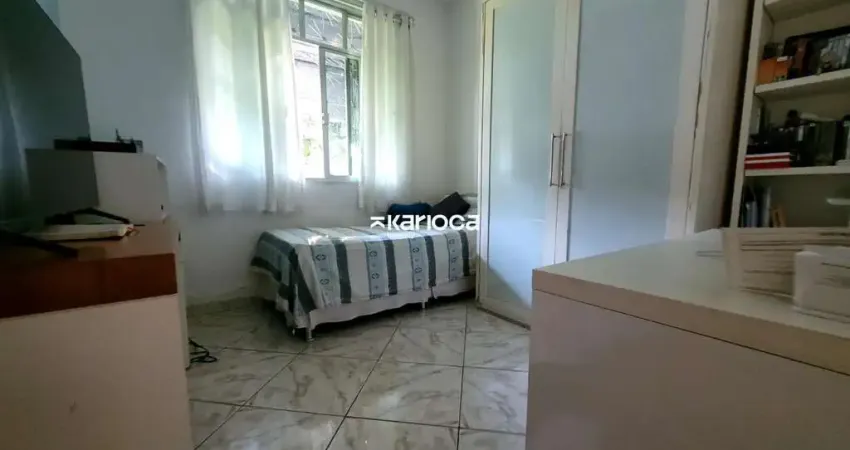 Casa com 3 quartos à venda na Rua Guachos, 158, Jardim Sulacap, Rio de Janeiro