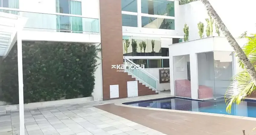 FREGUESIA CASA DUPLEX DE ALTO LUXO COM 523m² 5 QUARTOS E 3 SUITE 3 VAGAS PISCINA SAUNA ACADEMIA E CINEMA.