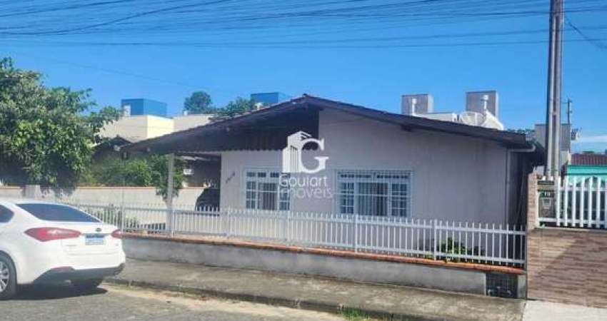 Casa com 3 quartos à venda na Avenida Prefeito José Juvenal Mafra, Gravata, Navegantes