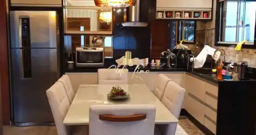 Casa com 2 quartos à venda na Rua dos Cocãos, 86, Madri, Palhoça