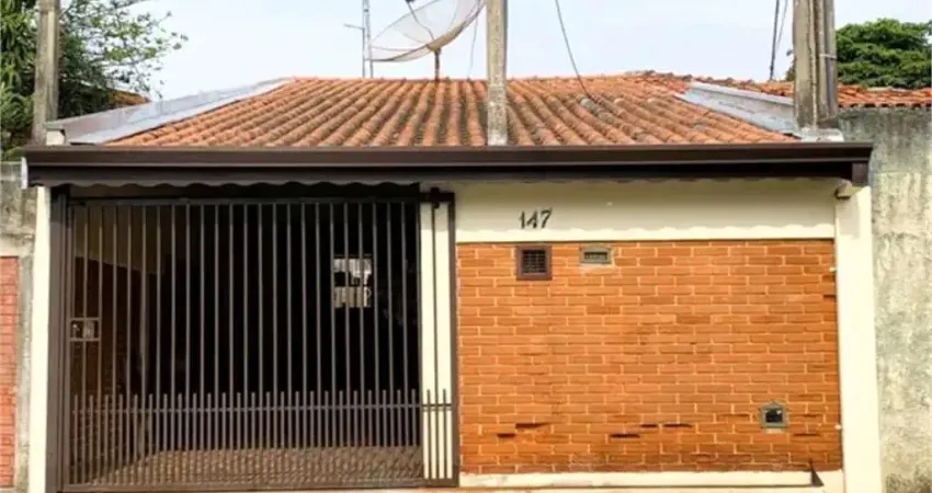 Casa à venda com 2 quartos, sendo 1 suíte,  em São Luiz, Itu - SP