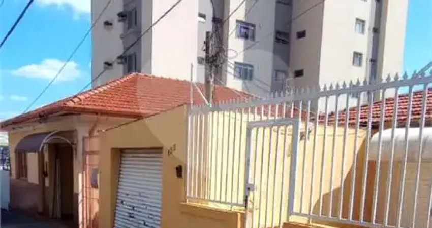 Casa com 2 quartos à venda na Rua Benjamin Constant, Centro, Salto