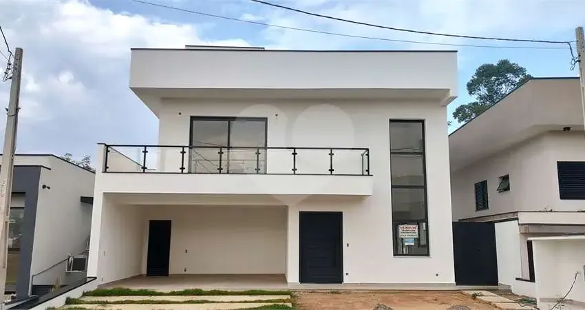 Sobrado à venda com 3 quartos, sendo 3 suítes,  no condomínio Central Parque, Salto - SP