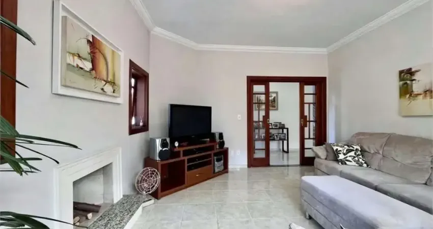 Casa à venda com 3 quartos, sendo 3 suítes, no condomínio campos de santo antonio, itu - sp