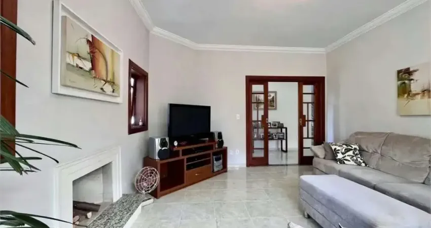 Casa à venda com 3 quartos, sendo 3 suítes, no condomínio campos de santo antonio, itu - sp