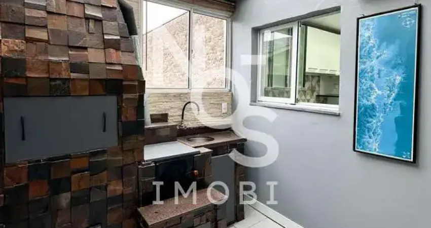 Sobrado duplex com 02 dormitórios localizado no bairro cidade nova