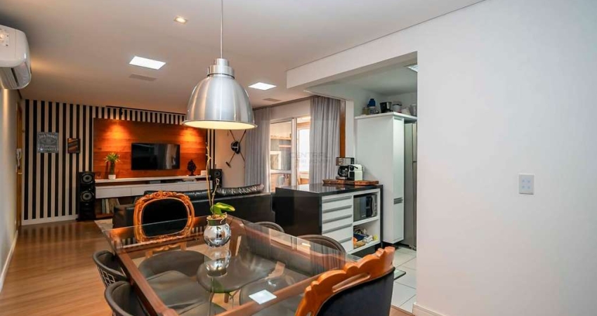 Apartamento 2 quartos, suite e 2 vagas de garagem no Centro Cívico