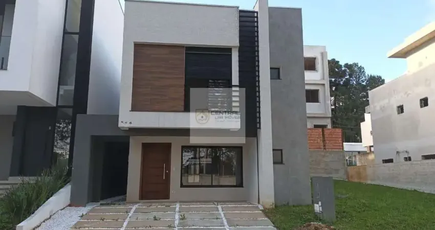 Sobrado no melhor condomínio clube do santa cândida, com 130 m² e 4 quartos.