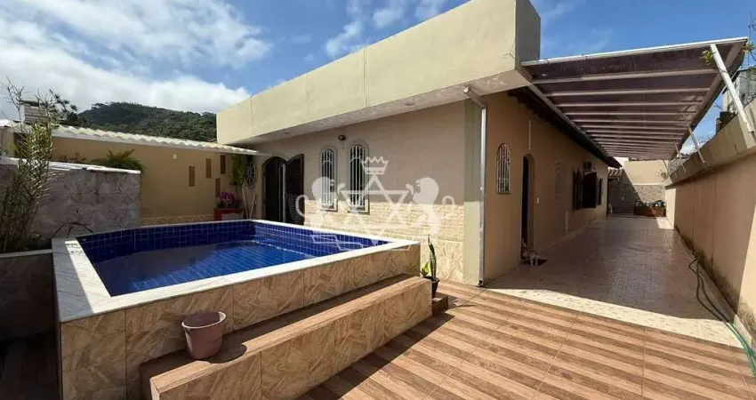 Casa à venda na praia de massaguaçu, com 03 suítes , área gourmet completa com churrasqueira e pisc